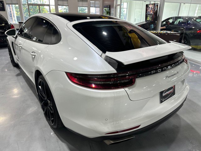 Used 2018 Porsche Panamera 4 AWD/4WD image 27