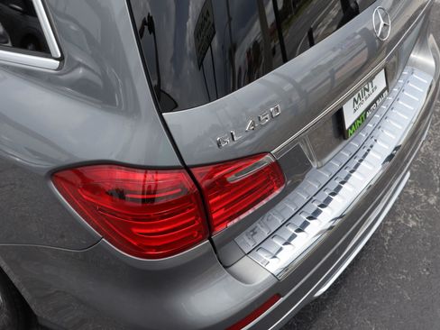 Used 2015 Mercedes-Benz GL 450 4MATIC image 43