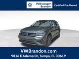 Used 2023 Volkswagen Tiguan SE image 1
