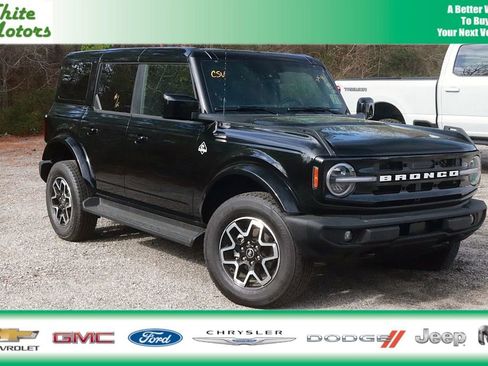 Used 2025 Ford Bronco Outer Banks image 1