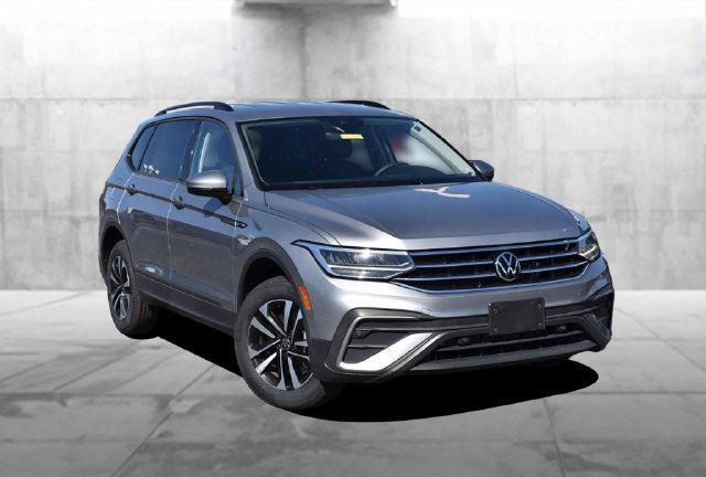 Certified 2022 Volkswagen Tiguan S w/ Driver Assistance Package AWD/4WD image 2