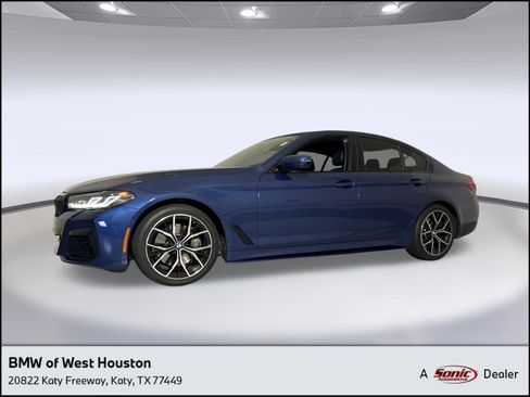 Used 2022 BMW 540i w/ M Sport Package image 1