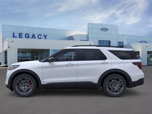 New 2026 Ford Explorer ST-Line w/ ST-Line Street Pack image 3