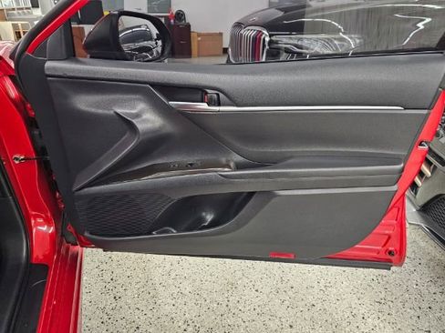 Used 2021 Toyota Camry SE image 27