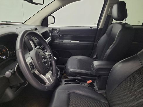 Used 2015 Jeep Compass Latitude AWD/4WD image 17