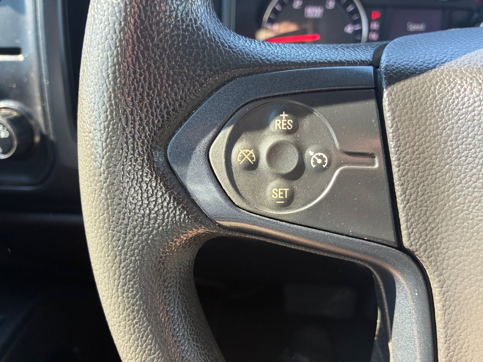Used 2018 GMC Sierra 2500 4x4 Crew Cab image 17