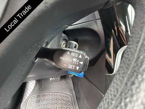 Used 2018 Toyota Corolla L image 27