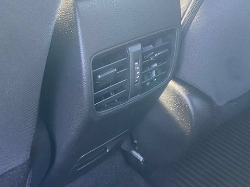 Used 2025 Toyota Corolla Cross AWD Hybrid image 13