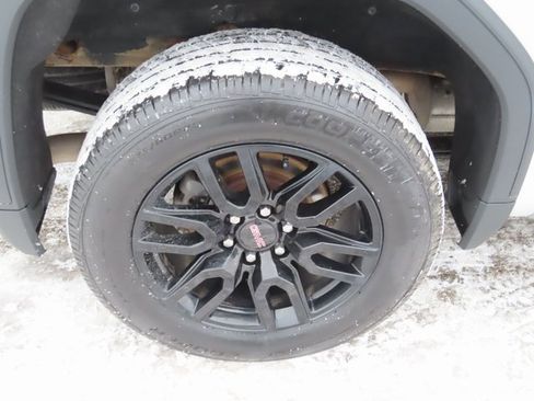Used 2022 GMC Sierra 1500 Elevation w/ Preferred Package image 13