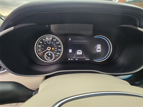 Used 2026 Genesis G70 2.5T Prestige image 9