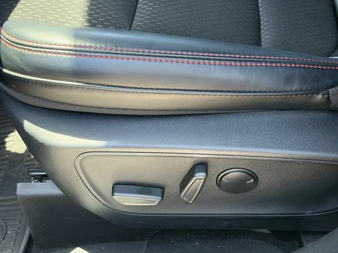 Used 2025 Ford Escape ST-Line w/ Equipment Group 301A FWD image 4