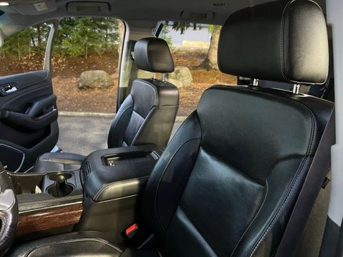 Used 2017 GMC Yukon SLT image 20