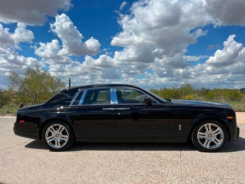 Used 2004 Rolls-Royce Phantom Sedan RWD image 24