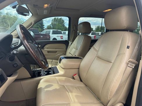Used 2013 GMC Yukon XL Denali AWD/4WD image 10