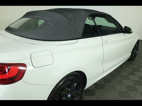 Used 2016 BMW M235i Convertible RWD image 16