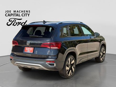 Used 2024 Volkswagen Taos SEL AWD/4WD image 5