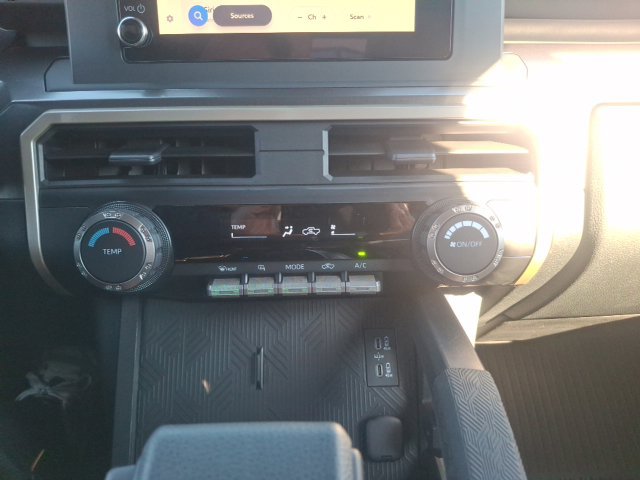 New 2026 Toyota Tacoma SR5 AWD/4WD image 21