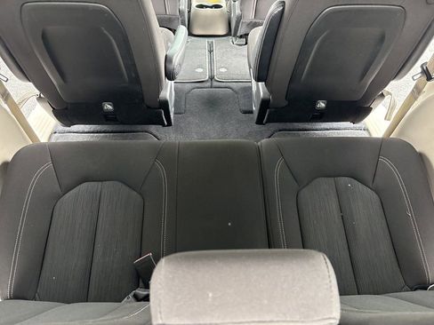 Used 2023 Chrysler Voyager LX FWD image 29
