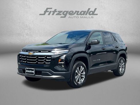 Used 2026 Chevrolet Equinox LT AWD/4WD image 2