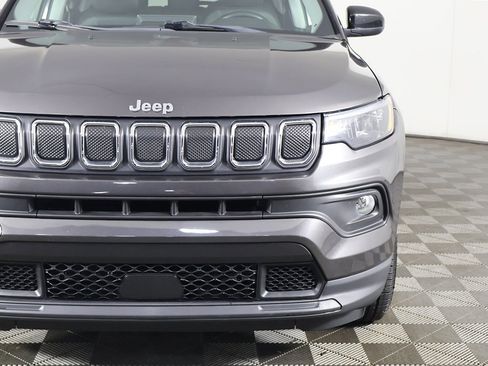 Used 2022 Jeep Compass Latitude w/ Convenience Group image 11