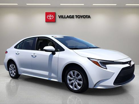 Certified 2026 Toyota Corolla LE FWD image 7