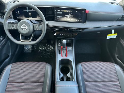 New 2025 Nissan Kicks SR image 10