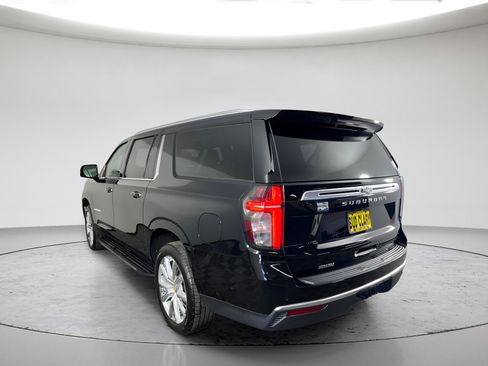 Used 2023 Chevrolet Suburban High Country w/ Advanced Technology Package AWD/4WD image 5