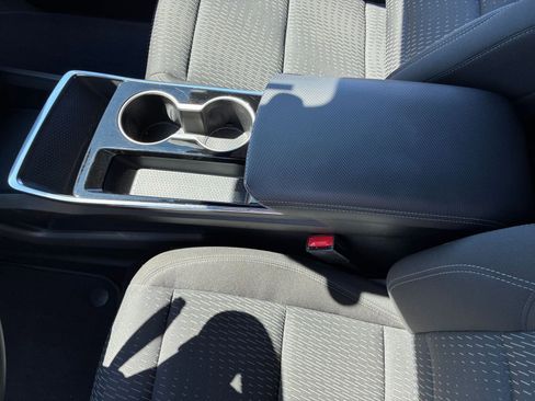 Used 2025 Chevrolet Equinox LT image 41