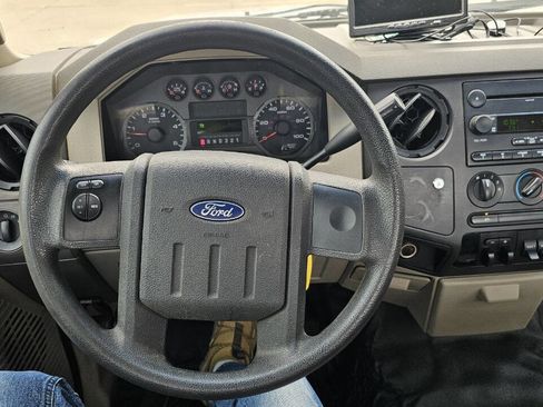 Used 2008 Ford F450 XL image 8