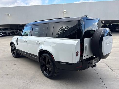 Used 2025 Land Rover Defender 130 X-Dynamic SE AWD/4WD image 8