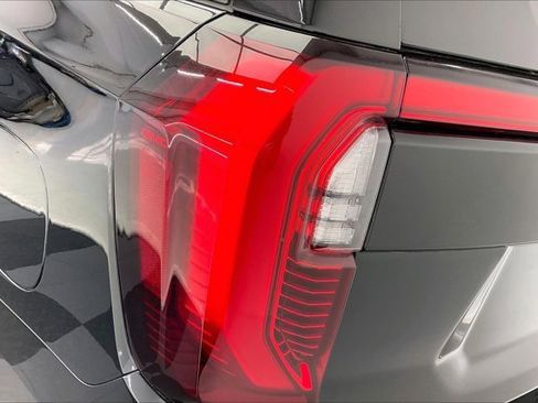 Used 2025 GMC Yukon Denali image 29