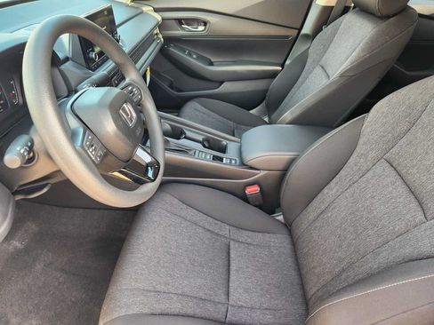 Used 2025 Honda Accord LX image 12
