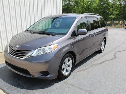 Used 2015 Toyota Sienna LE