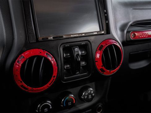 Used 2017 Jeep Wrangler Unlimited Sport w/ Quick Order Package 24S image 19