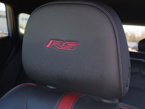 Used 2024 Chevrolet Trax RS w/ Sunroof Package image 16