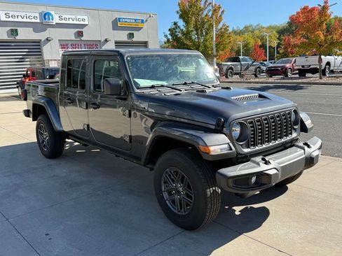 New 2025 Jeep Gladiator Sport image 6