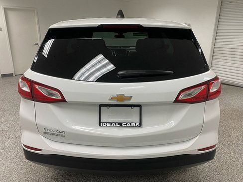Used 2020 Chevrolet Equinox LS w/ LS Convenience Package image 6