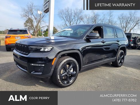 New 2025 Jeep Grand Cherokee L Limited w/ Luxury Tech Group II AWD/4WD image 1