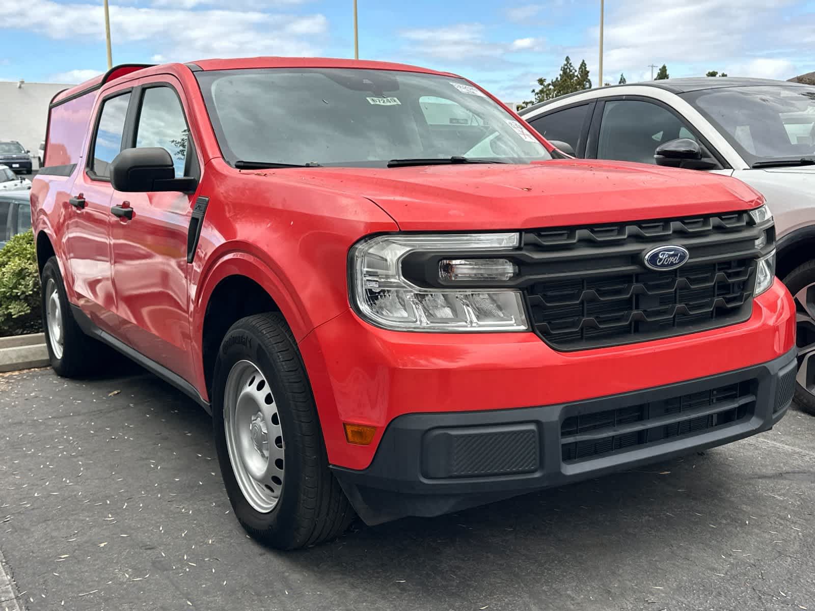 Used 2022 Ford Maverick XL FWD image 3