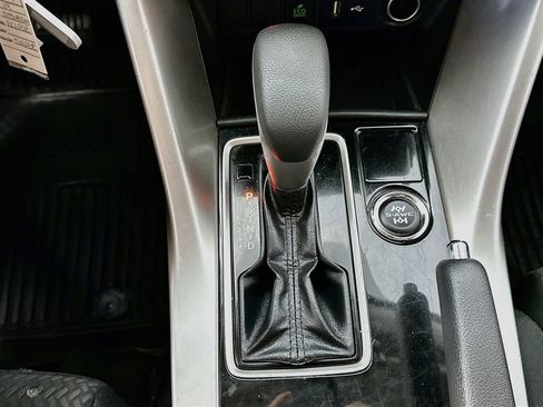 Used 2019 Mitsubishi Eclipse Cross ES AWD/4WD image 18