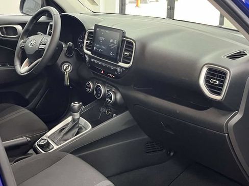 Used 2021 Hyundai Venue SEL FWD image 26