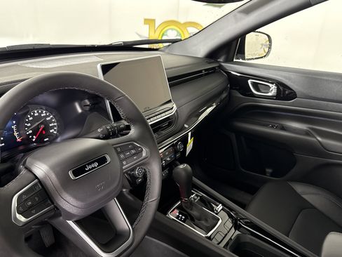 New 2026 Jeep Compass Limited image 27