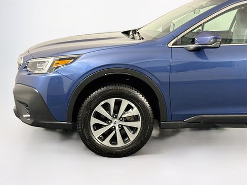 Used 2022 Subaru Outback Premium AWD/4WD image 39