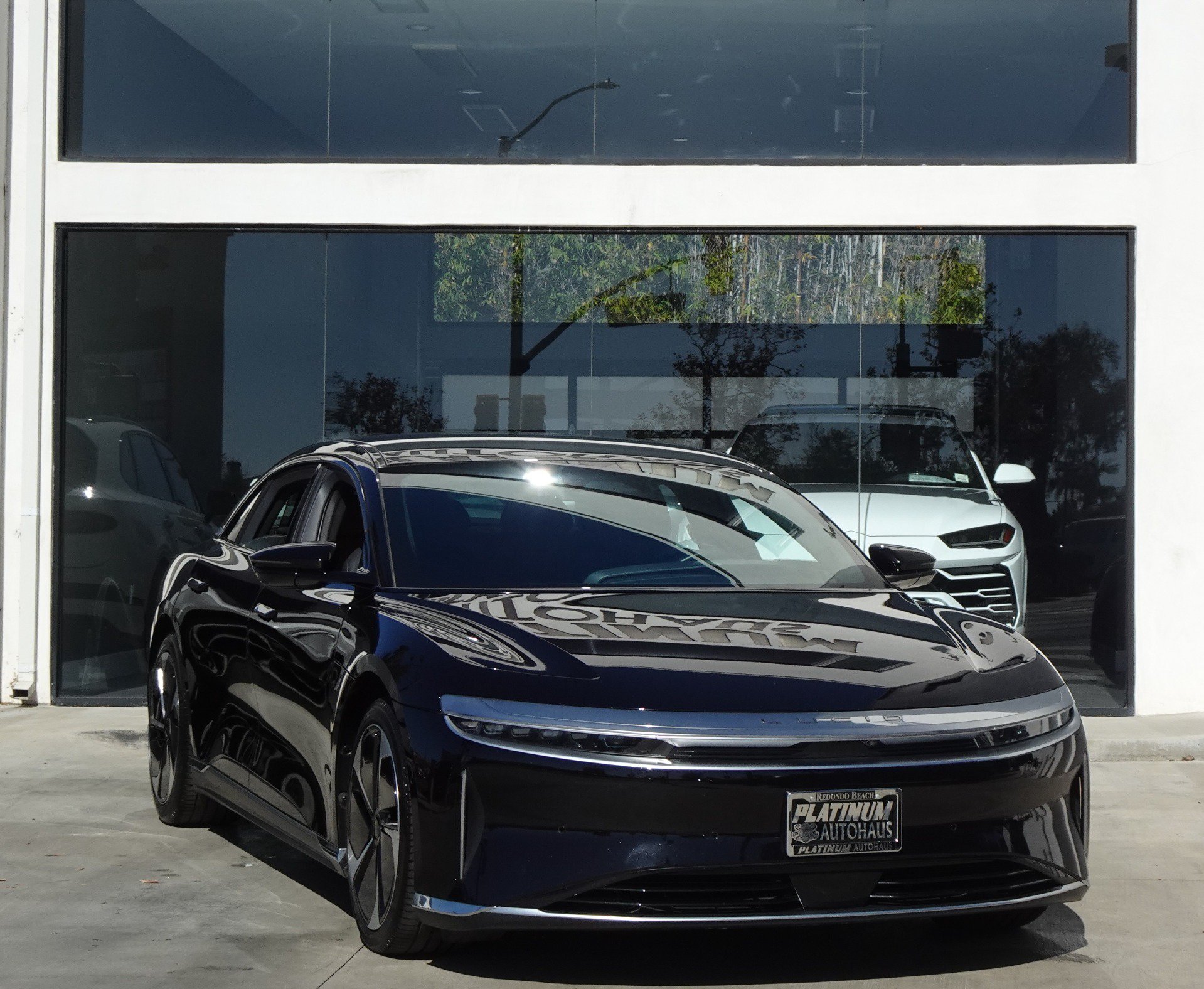 Used 2025 Lucid Air Touring AWD/4WD image 8