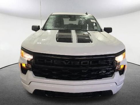 Used 2024 Chevrolet Silverado 1500 Custom w/ Rally Edition AWD/4WD image 2