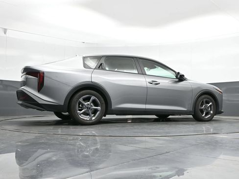 Used 2025 Kia K4 FWD image 38