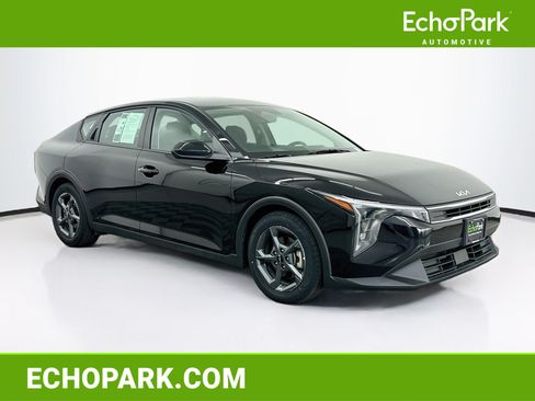 Used 2025 Kia K4 FWD image 1