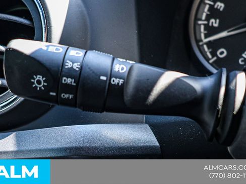 Used 2020 Toyota Tacoma TRD Sport AWD/4WD image 25