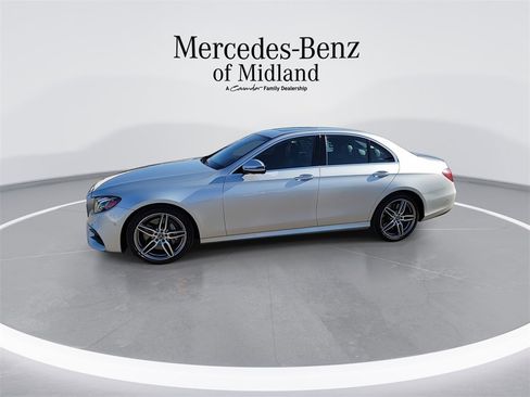Used 2019 Mercedes-Benz E 450 4MATIC Sedan image 5