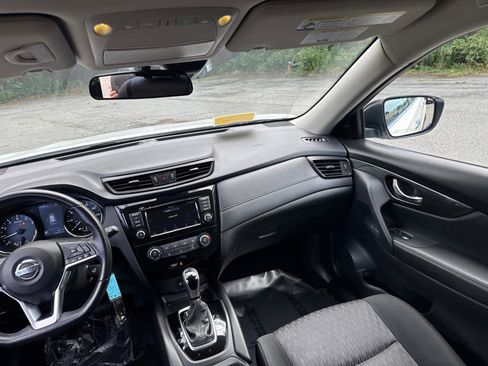 Used 2020 Nissan Rogue S w/ Special Edition Package image 36